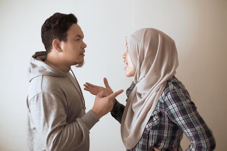 istri anak pertama, karakter anak sulung perempuan, suami istri harmonis, hubungan pernikahan sehat, cara memahami pasangan, people-pleaser dalam rumah tangga, istri takut terlihat lemah, komunikasi suami istri